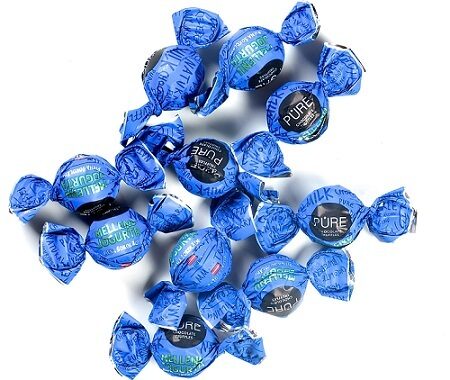 Piena šokolādes trifeles ar melleņu-jogurta krēma pildījumu 1kg, PURE