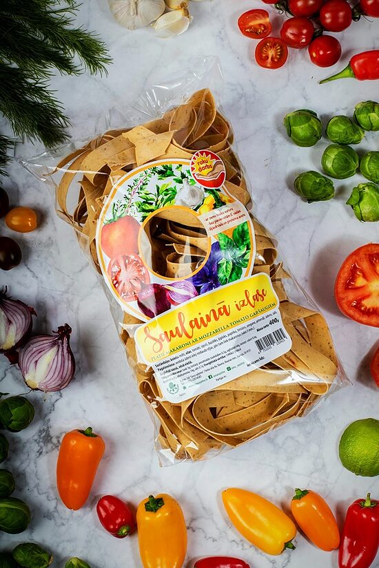 Platie makaroni ar mozarella tomato garšaugiem, 400g